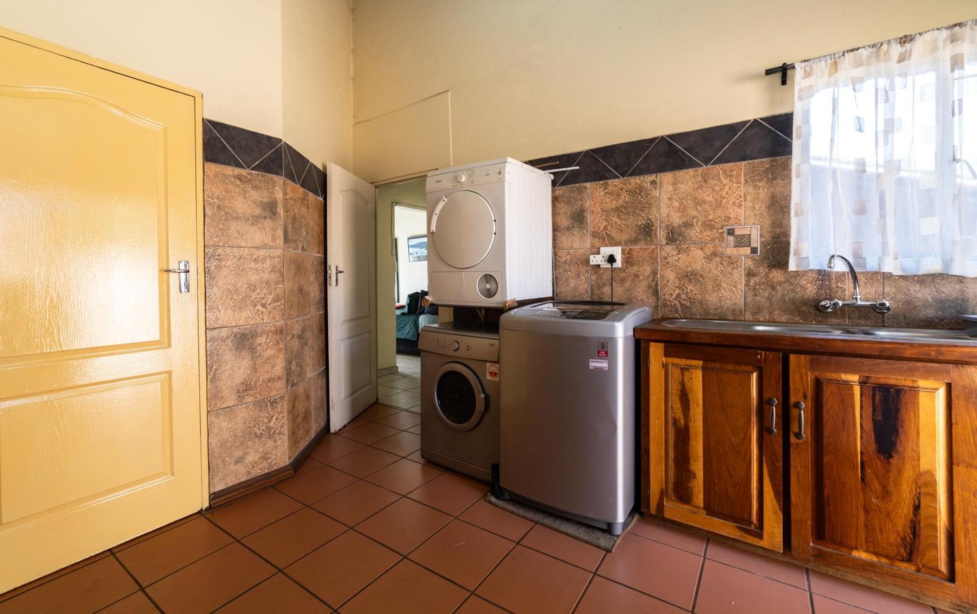 Thatch Haven Guesthouse Centurion Luaran gambar
