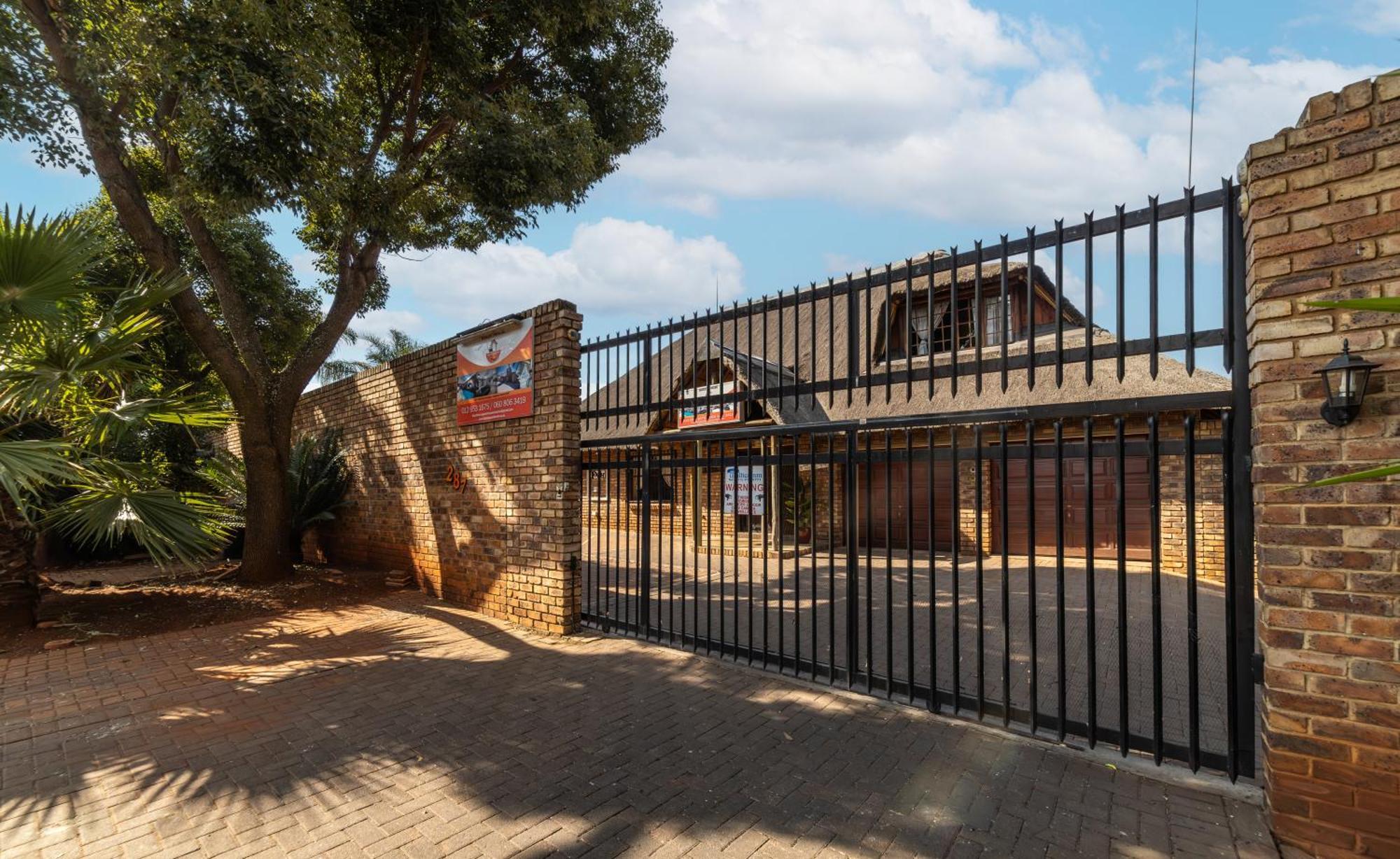 Thatch Haven Guesthouse Centurion Luaran gambar