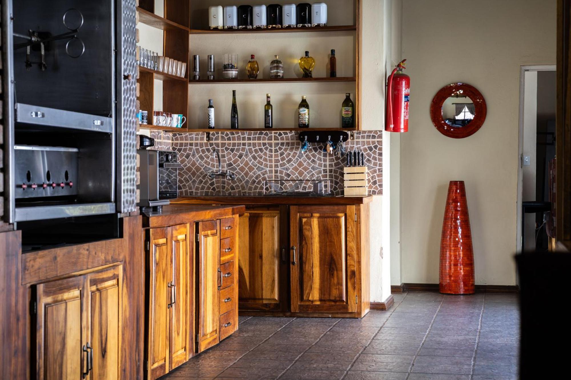 Thatch Haven Guesthouse Centurion Luaran gambar