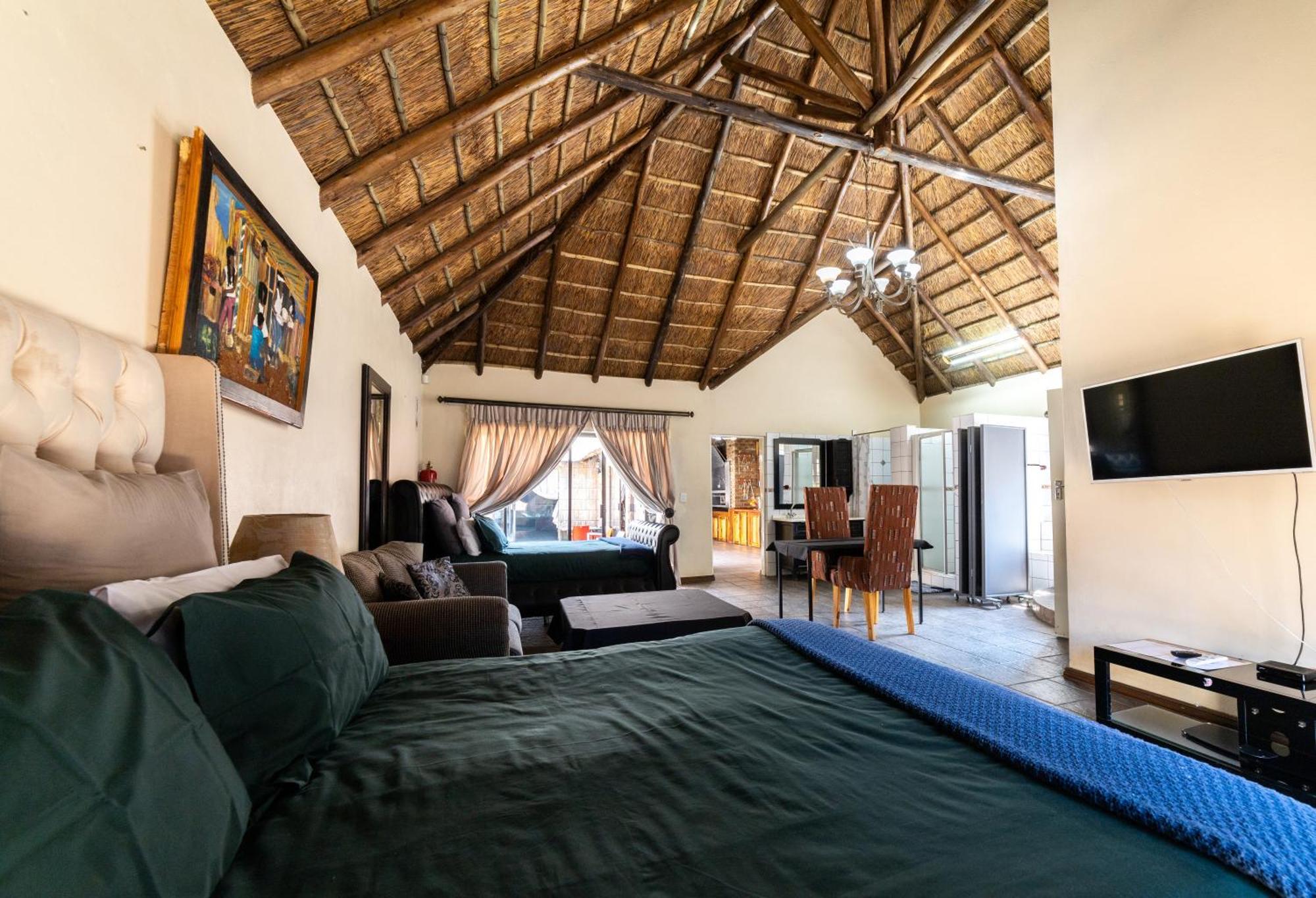 Thatch Haven Guesthouse Centurion Luaran gambar