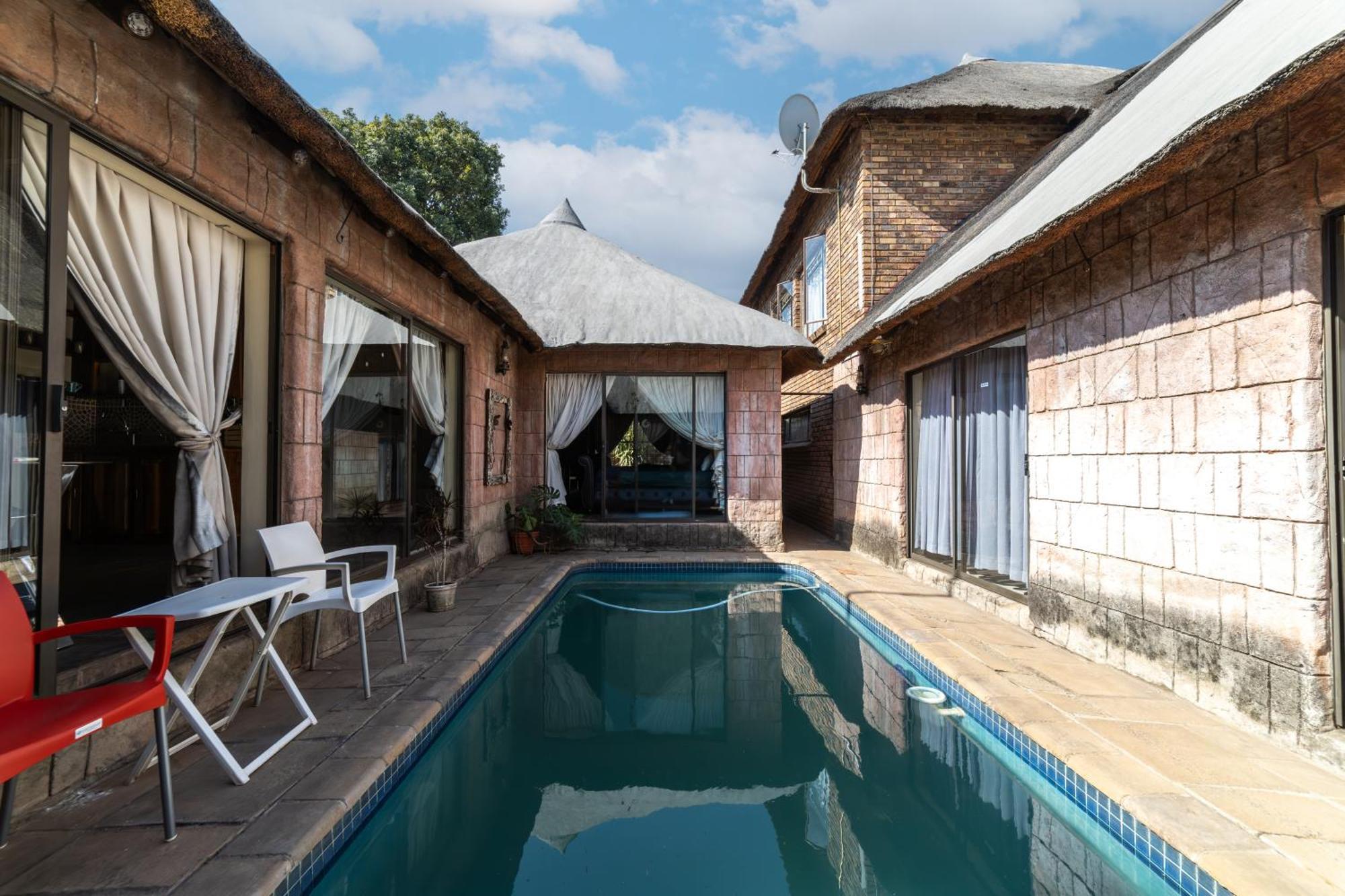 Thatch Haven Guesthouse Centurion Luaran gambar